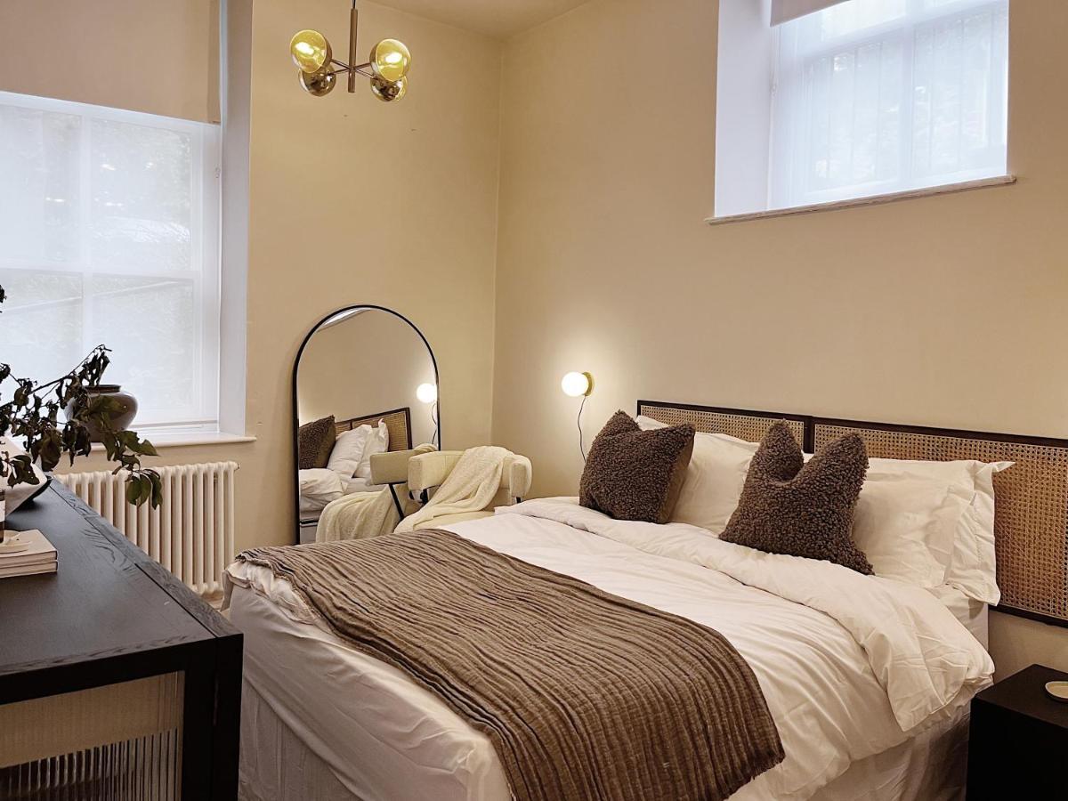 Luxury 2 Bedroom Flat In Central トッドモーデン エクステリア 写真
