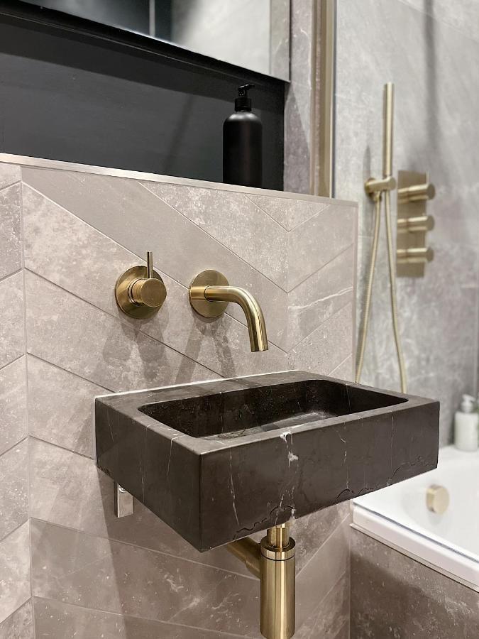 Luxury 2 Bedroom Flat In Central トッドモーデン エクステリア 写真