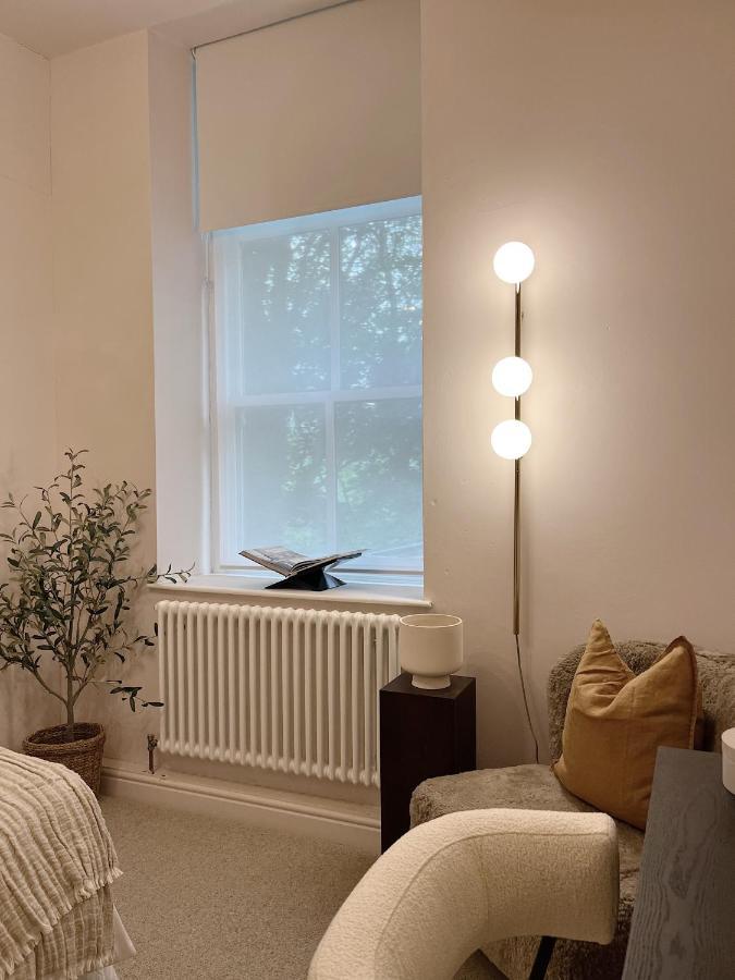 Luxury 2 Bedroom Flat In Central トッドモーデン エクステリア 写真