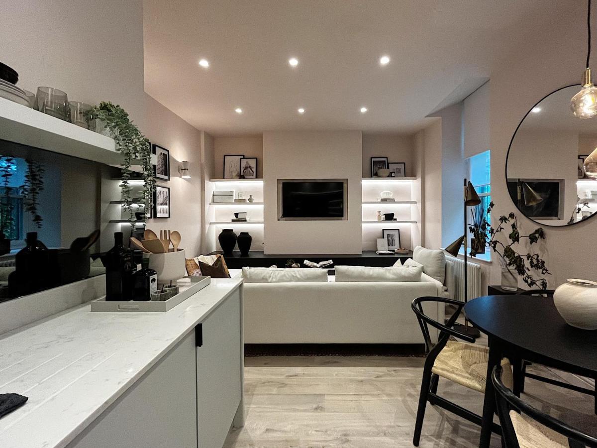 Luxury 2 Bedroom Flat In Central トッドモーデン エクステリア 写真